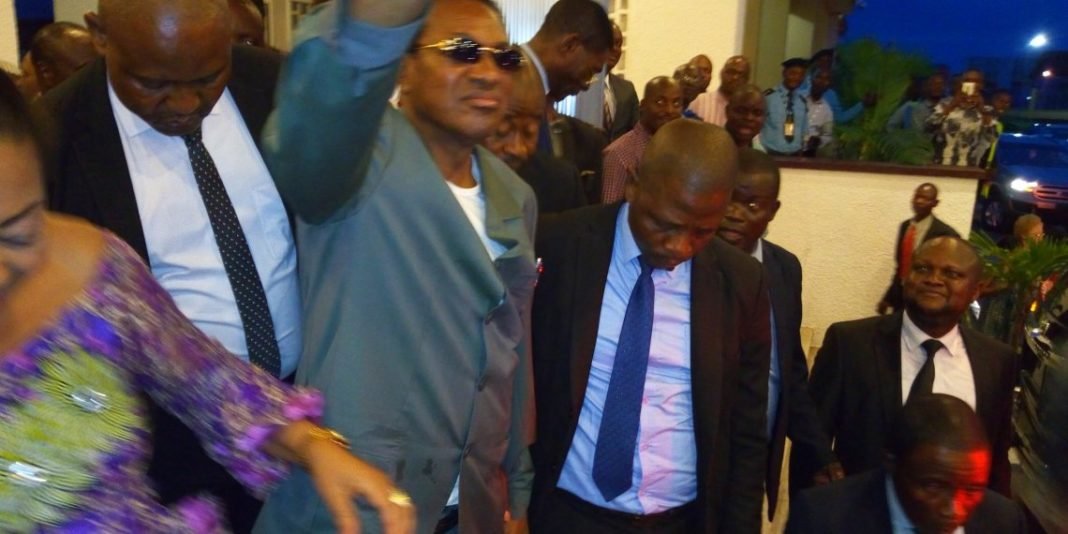 Tshibala confirme son intervention médicale en France et remercie Kabila pour son soutien