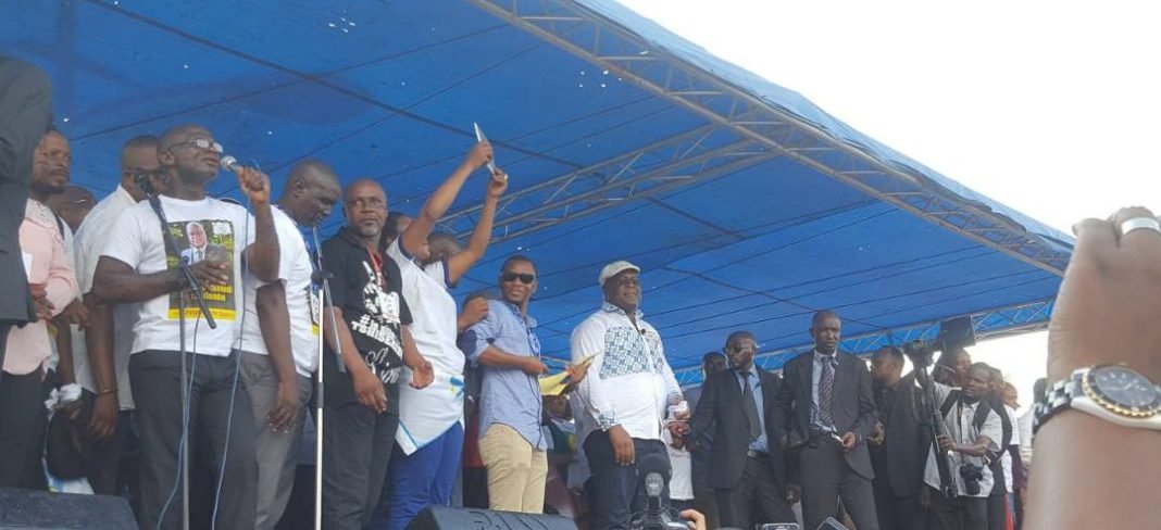 Meeting de Félix Tshisekedi : A Sainte-Thérèse, les militants réclament la reconduction de Kabund