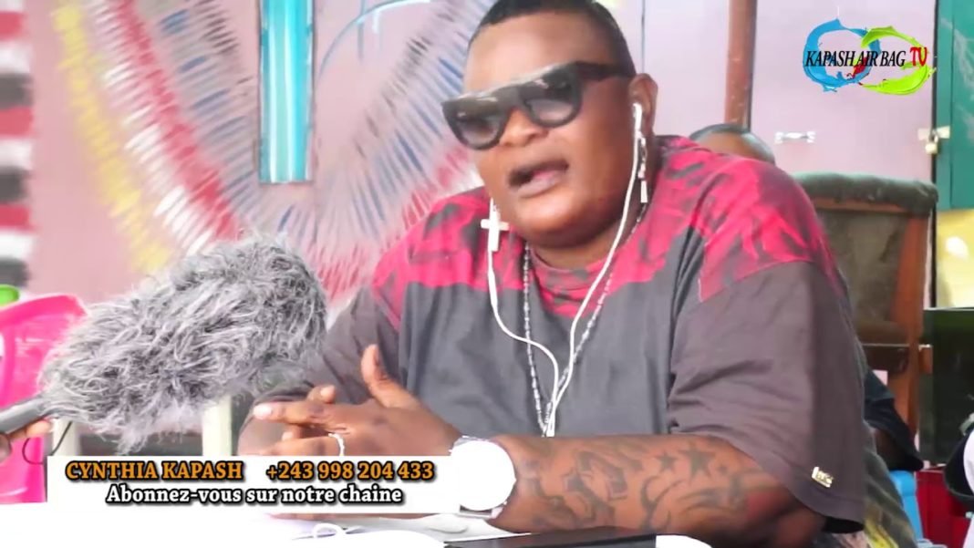 Kissindjora na Koffi olomide bolingo ezongi makasi, Regardez