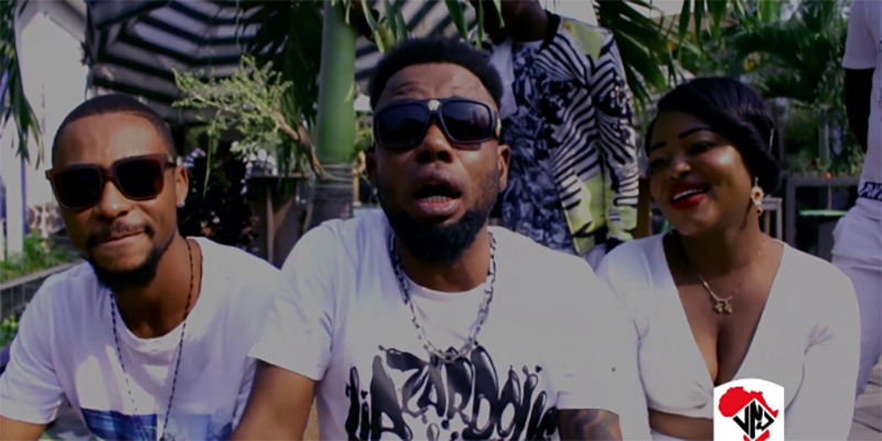 Lobeso asaleli EX patron na ye nzembo « FAUX PATRON », azobimisa pe générique « FORMIDABLE »