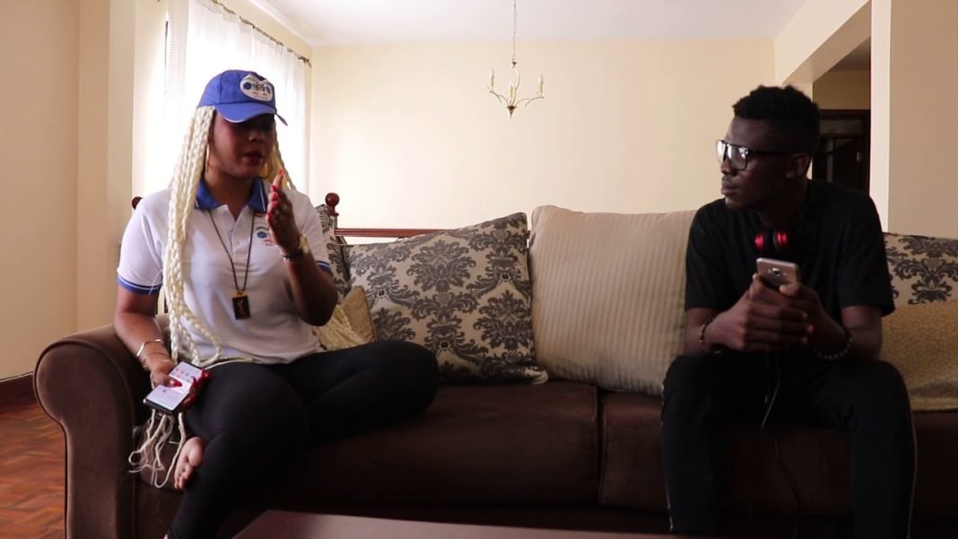 Carine Mokonzi explique Affaire RTGA pe ya podium avec Ferre Gola na Kenya + Defao…