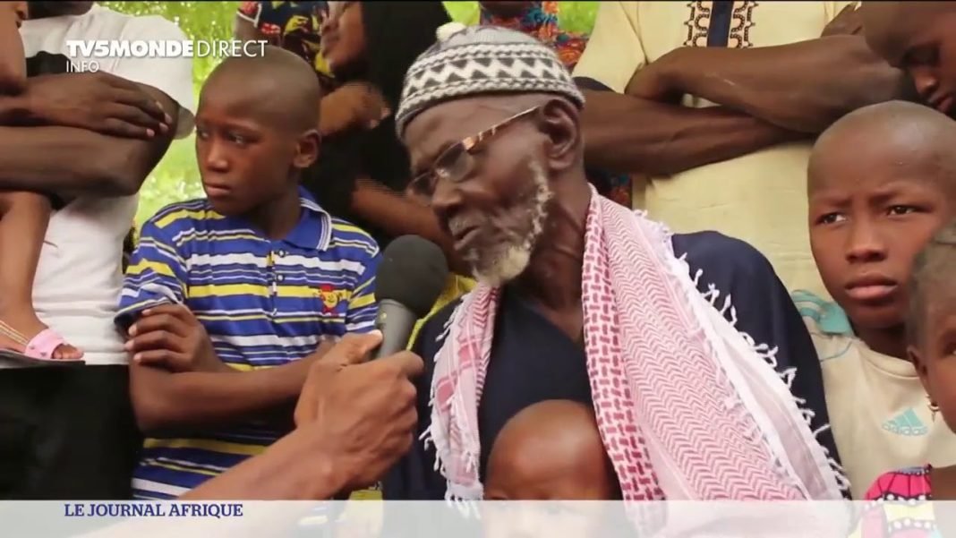 VIDEO. Mamoudou Gassama applaudi par sa famille au Mali