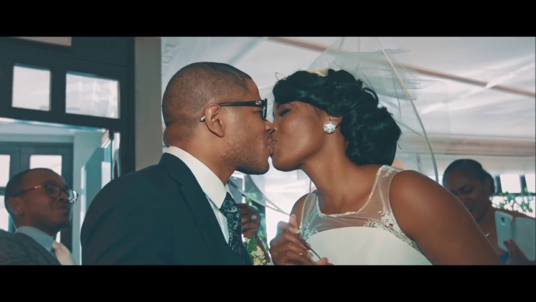 Sandra Mbuyi et Pasteur Jean Bosco – Mariage civil