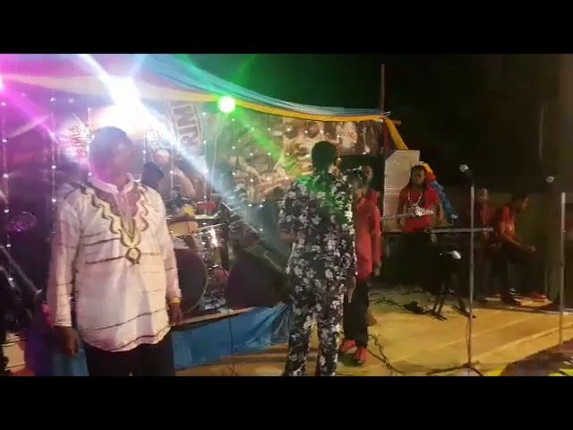 Werrason apesi Café Roum charge ya chant na Bunia, Concert VIP