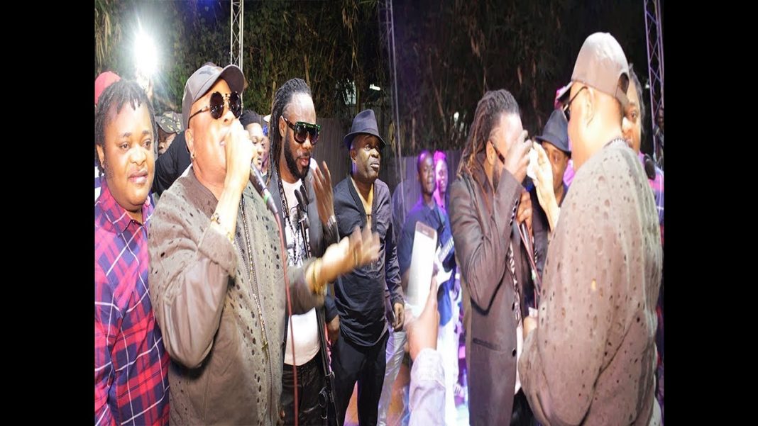 URGENT : Métro asengi JB Mpiana pardon en plien concert, Niveau JB Mpiana abambi ye mbongo… URGENT : Métro asengi JB Mpiana pardon en plien concert, Niveau JB Mpiana abambi ye mbongo…