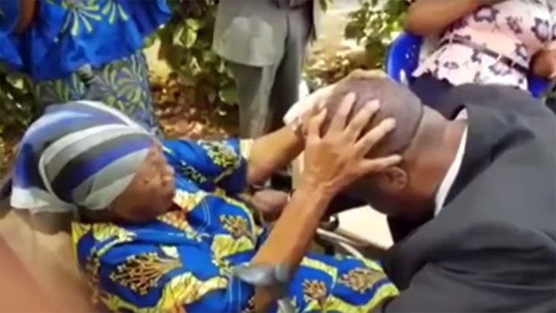 Actu Expliquée : Après son Prix Nobel, le Dr Mukwege reçoit la bénédiction de sa mère