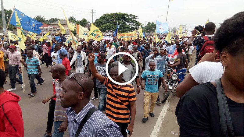 Deuxième vidéo de la marche du 26 octobre contre la machine à voter