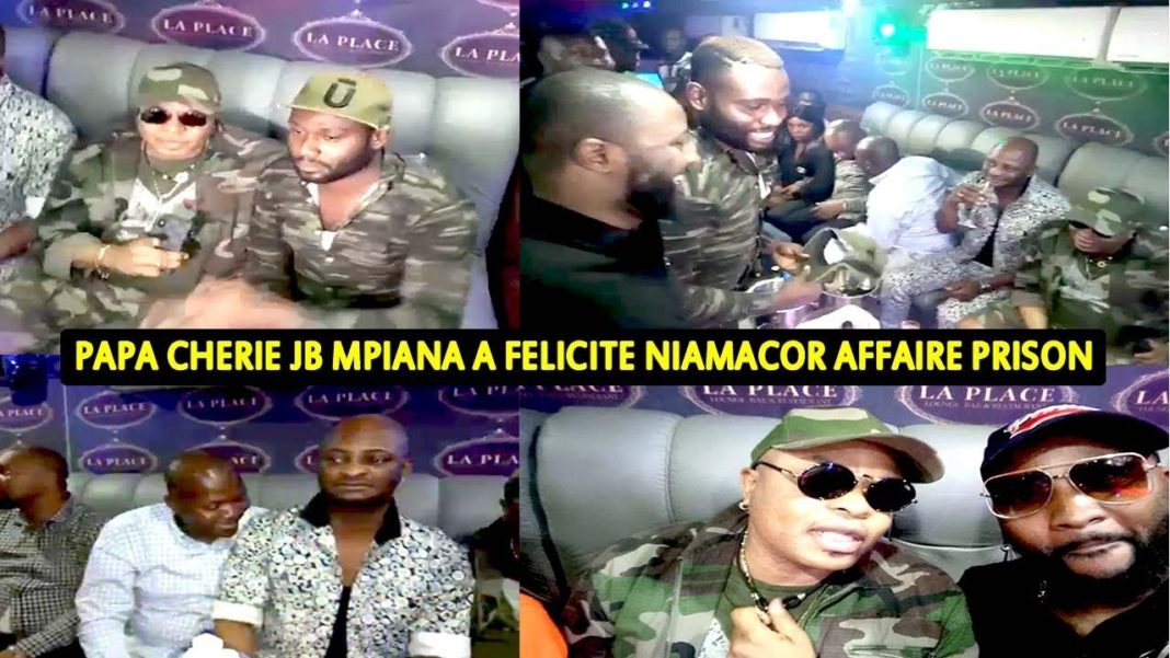 JB Mpiana Papa Chéri dans une boite de nuit à Bandal avec Niamakor et Roger Ngandu JB Mpiana Papa Chéri dans une boite de nuit à Bandal avec Niamakor et Roger Ngandu