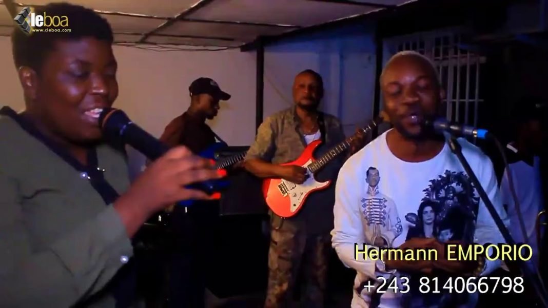 Quelle belle voix de Manda Chante avec Bana OK. Regardez