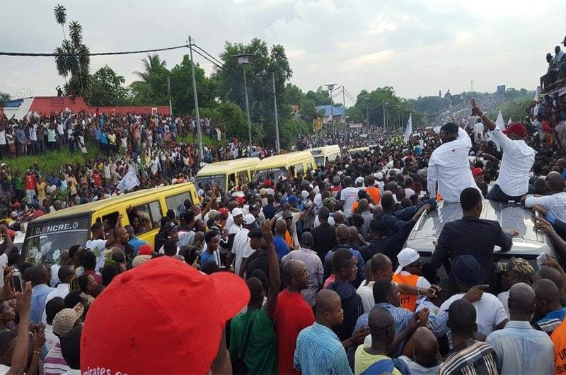 Arrivés depuis 13h, Félix Tshisekedi et Vital Kamerhe coincés à Mikondo après 4 heures de marche