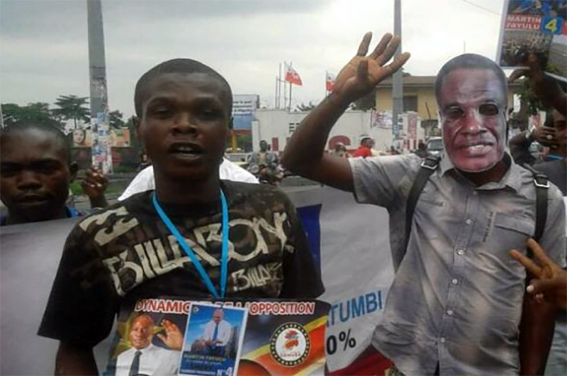 Retour de Fayulu à Kinshasa: Une centaine de motards mobilisés aux sièges du MLC et de l’Ecidé Retour de Fayulu à Kinshasa: Une centaine de motards mobilisés aux sièges du MLC et de l’Ecidé