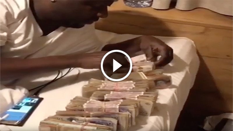 Celeo Scram alakisi Fally mbongo ebele, a prouvé ye que aleki ye na mbongo te.