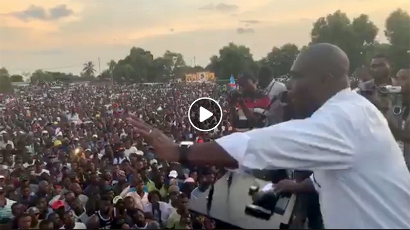 Meeting de Martin Fayulu à Moanda. Plein à craquer !