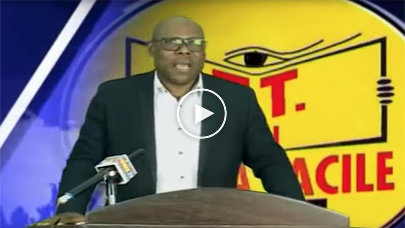Zacharie Bababaswe très en colère tacle Ndeko Eliezer, Mike Mukebayi et Daniel Safu Zacharie Bababaswe très en colère tacle Ndeko Eliezer, Mike Mukebayi et Daniel Safu