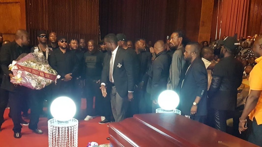 JB Mpiana Papa Chéri pleure Simaro Lutumba