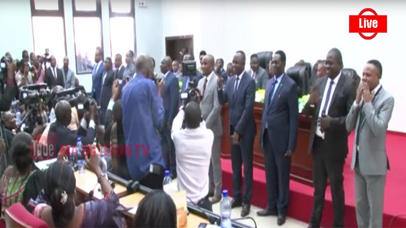 Live : Présentation du gouvernement Ngobila Gentiny à l’Assemblée Provinciale