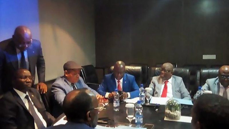 Gouvernement : FCC et CACH officialisent leur coalition ! Gouvernement : FCC et CACH officialisent leur coalition !