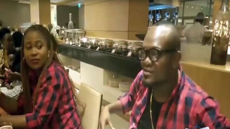 Fiston Saï Saï fête son anniversaire avec sa femme Fiston Saï Saï fête son anniversaire avec sa femme