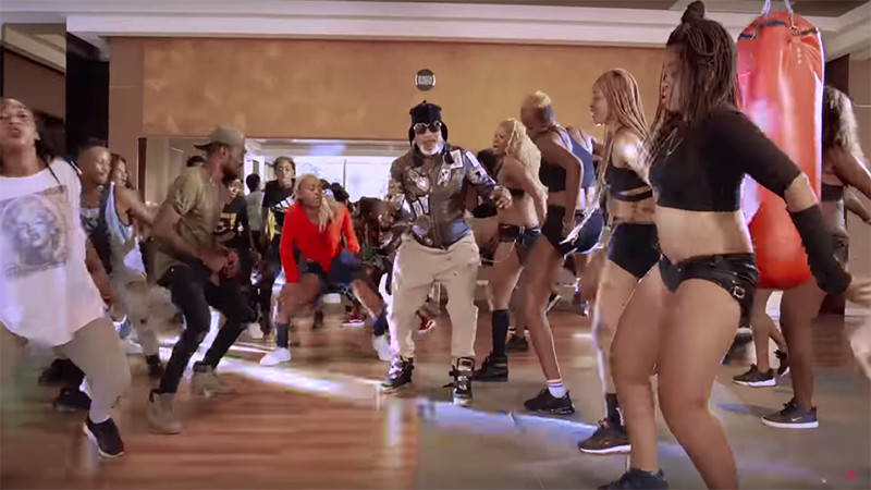 Koffi Olomide – Papa Ngwasuma (Clip Officiel) Koffi Olomide – Papa Ngwasuma (Clip Officiel)