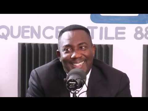 Top Presse : Godé Mpoyi face à Christian Lusakueno