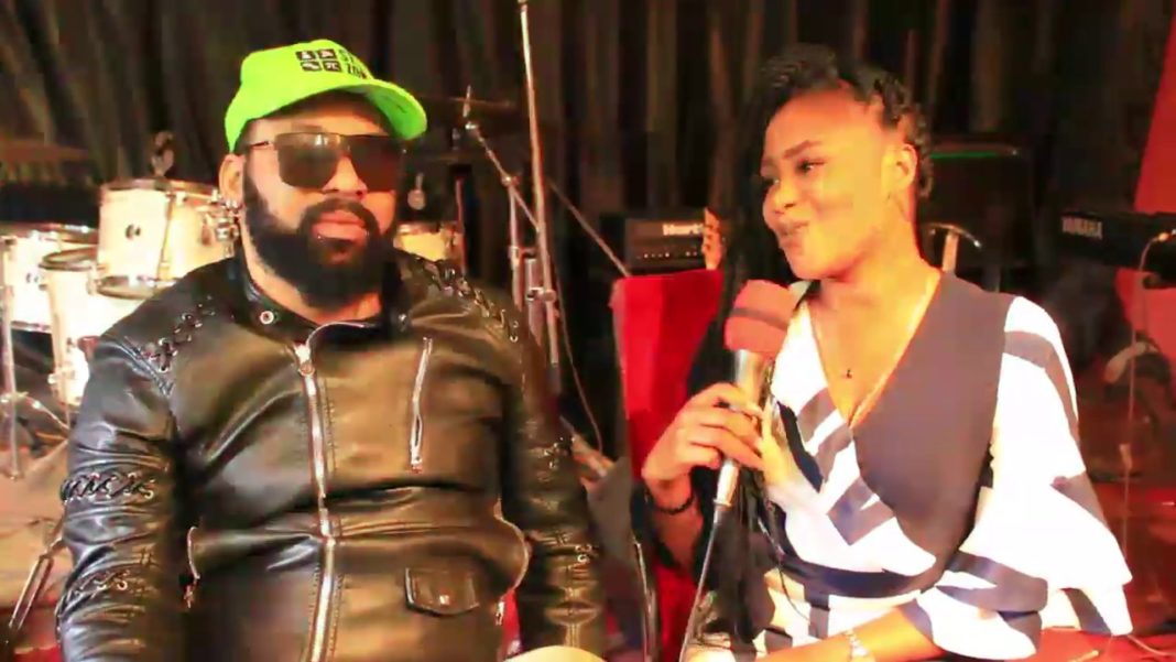 Bill Clinton en colère contre Fally Ipupa sur l’Affaire Celeo Scram. Bana ya Wenge ba tomboki Bill Clinton en colère contre Fally Ipupa sur l’Affaire Celeo Scram. Bana ya Wenge ba tomboki