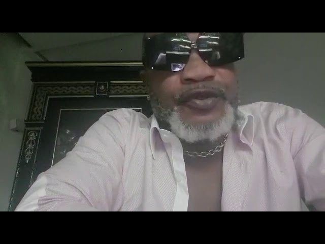 Koffi Olomide pleure Dj Arafat