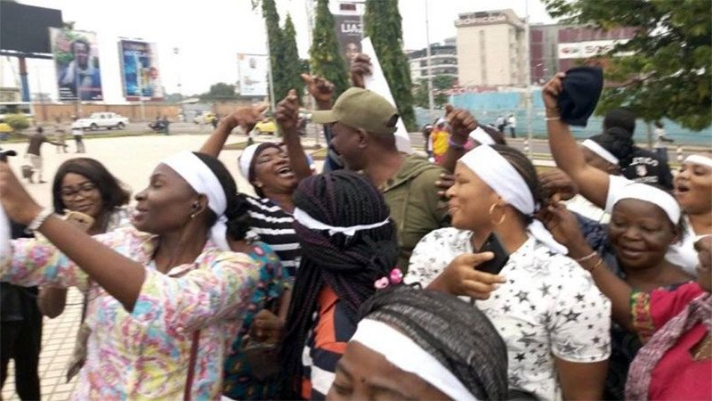 Kinshasa : Fayulu et une dizaine de cadres accompagnent Mike Mukebayi au parquet général de la Gombe