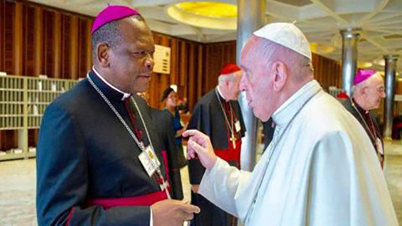 RDC : Fridolin Ambongo devient officiellement le 4ème Cardinal de l’histoire de l’Église catholique romaine du pays RDC : Fridolin Ambongo devient officiellement le 4ème Cardinal de l’histoire de l’Église catholique romaine du pays