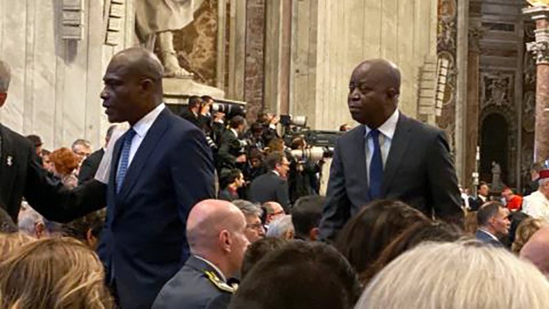 Vidéo de Martin Fayulu accueilli par le peuple congolais au Vatican