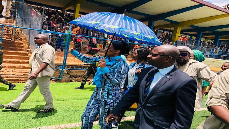 Bukavu: Olive Lembe Kabila est arrivée au stade Kadutu pour la remise de l’assistance aux victimes des incendies