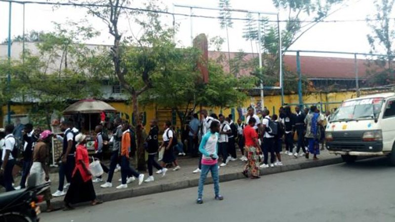 Une école a été caillassée par des élèves des établissements scolaires en grève à Goma ce jeudi