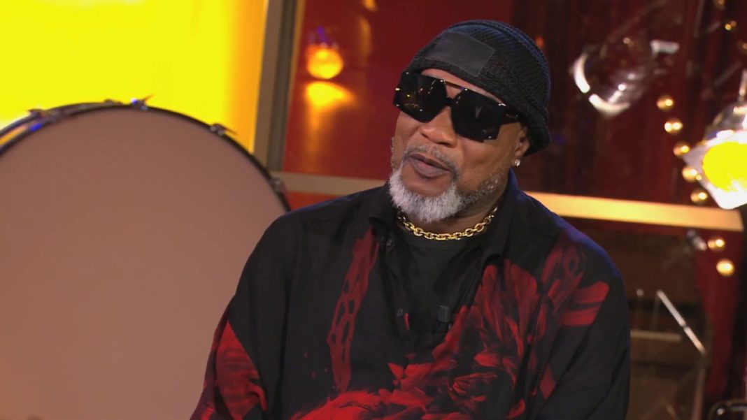 KOFFI OLOMIDE | Teaser Acoustic | TV5MONDE KOFFI OLOMIDE | Teaser Acoustic | TV5MONDE