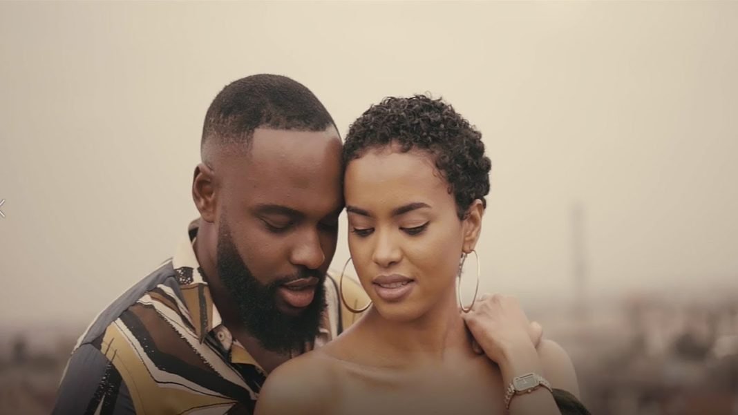 Hiro – Pas Pareil (Clip Officiel)