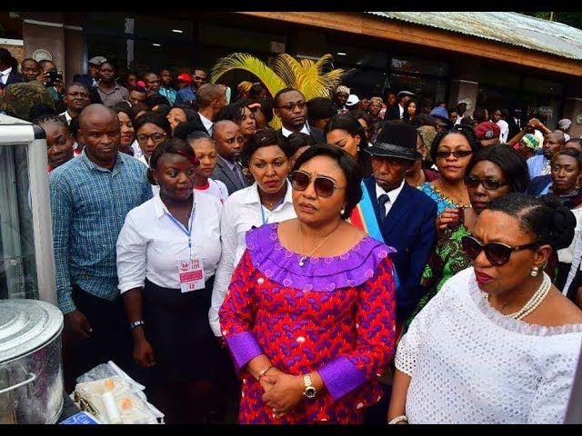 La première dame de la RDC Denise Nyakeru à Kimwenza pour honorer la femme rurale La première dame de la RDC Denise Nyakeru à Kimwenza pour honorer la femme rurale