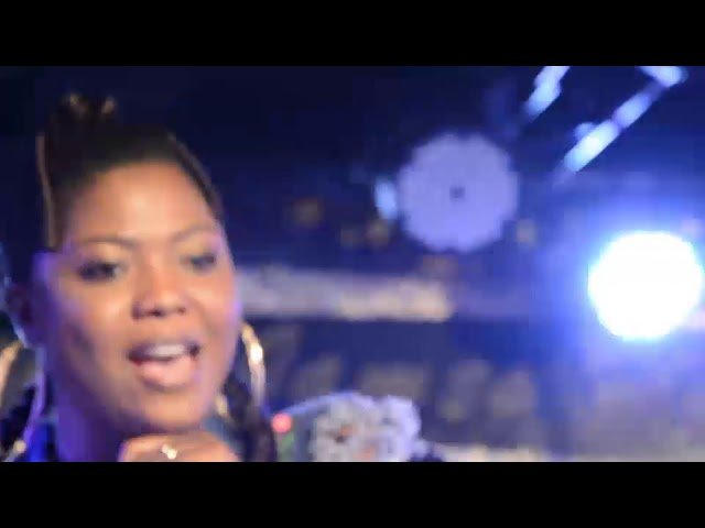 Quand Cindy Le Coeur de Koffi Olomide chante Céline Dion ça donne ça !