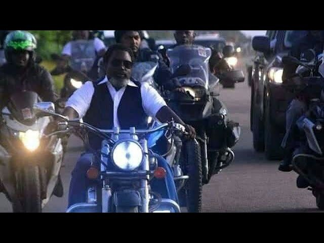 VIDEO. Joseph Kabila Shina Rambo en moto