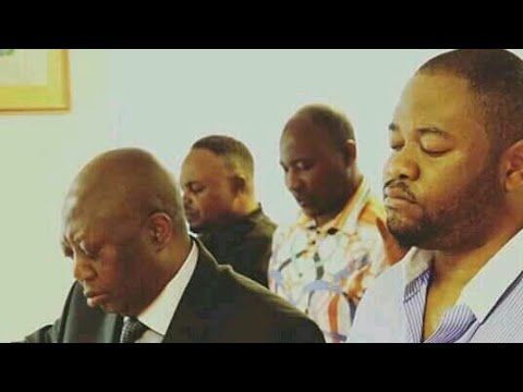 Prophète Ngefa : Moise Mbiye abomi église, soki azo prêcher batu ba koyoka lisusu parole te mais bako imaginer kaka bolumbu na ye Prophète Ngefa : Moise Mbiye abomi église, soki azo prêcher batu ba koyoka lisusu parole te mais bako imaginer kaka bolumbu na ye