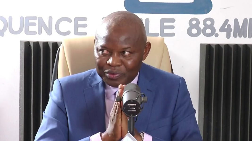 Top Presse : Vital Kamerhe face à Christian Lusakueno