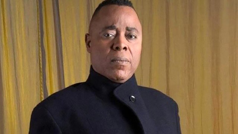 Kikwit: maire, bourgmestres et artistes ont rendu hommage à King Kester Emeneya