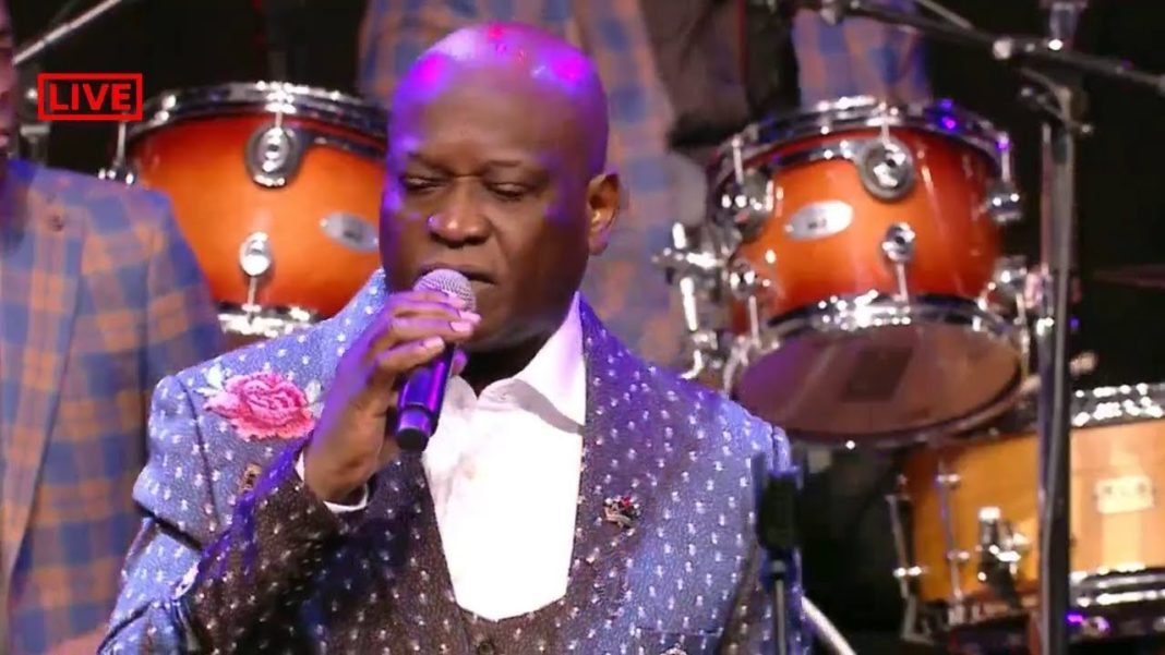 Live : Après Fally Ipupa, Nyoka Longo abuki Bruxelles. Retour des concerts en Europe