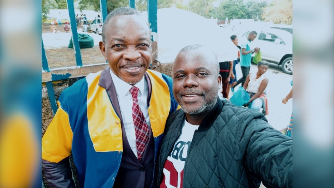URGENT : Mike Mukebayi enfin libre URGENT : Mike Mukebayi enfin libre