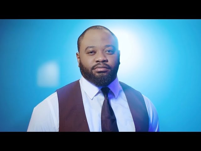 Pasteur Moise Mbiye – O LANDI NGA TI AWA (Clip Officiel)