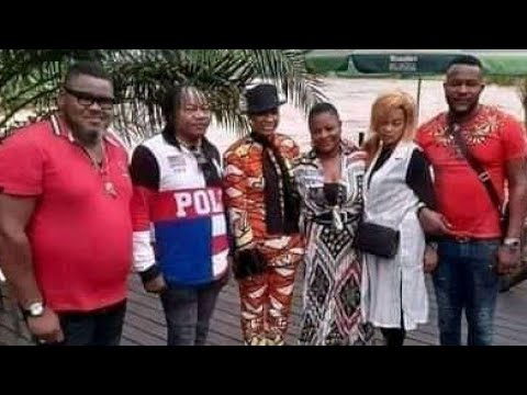 Mister Siatula : Nanu na lenga bongo te komona Maman Olive Lembe en face Mister Siatula : Nanu na lenga bongo te komona Maman Olive Lembe en face