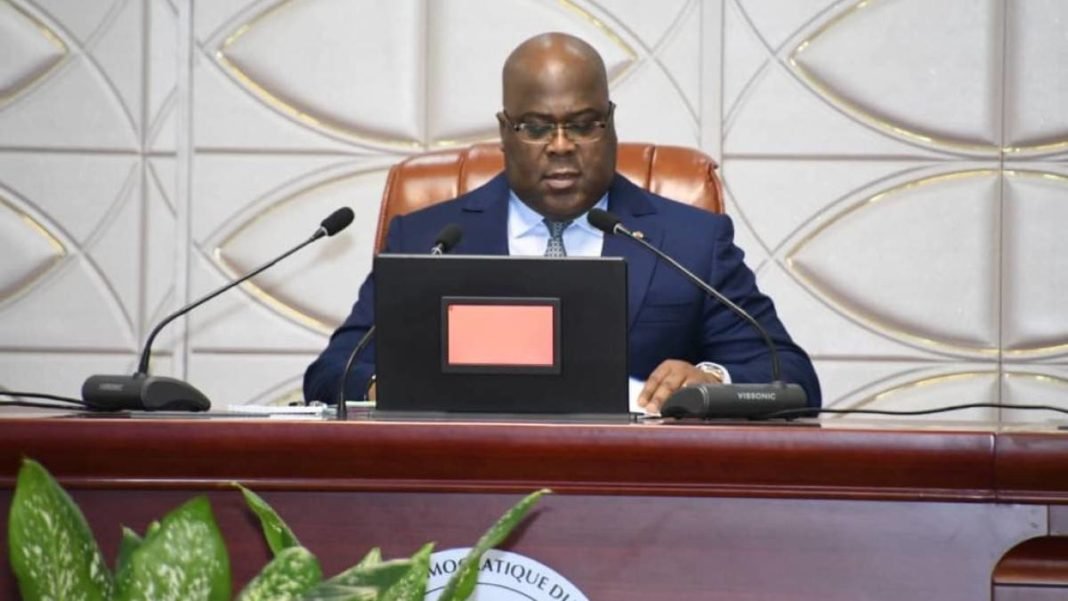Félix Tshisekedi, Sylvestre Ilunga, les ministres sectoriels et les Gouverneurs de l’Ituri, du Nord et Sud-Kivu examinent les questions d’ordre sécuritaire à l’Est