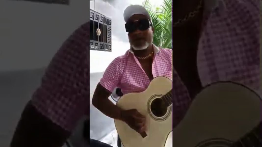 Quand Koffi Olomide chante Fally Ipupa (Live)