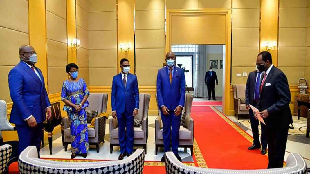 L’ambassadeur rwandais Vincent Karega a présenté ses lettres de créance à Félix Tshisekedi L’ambassadeur rwandais Vincent Karega a présenté ses lettres de créance à Félix Tshisekedi