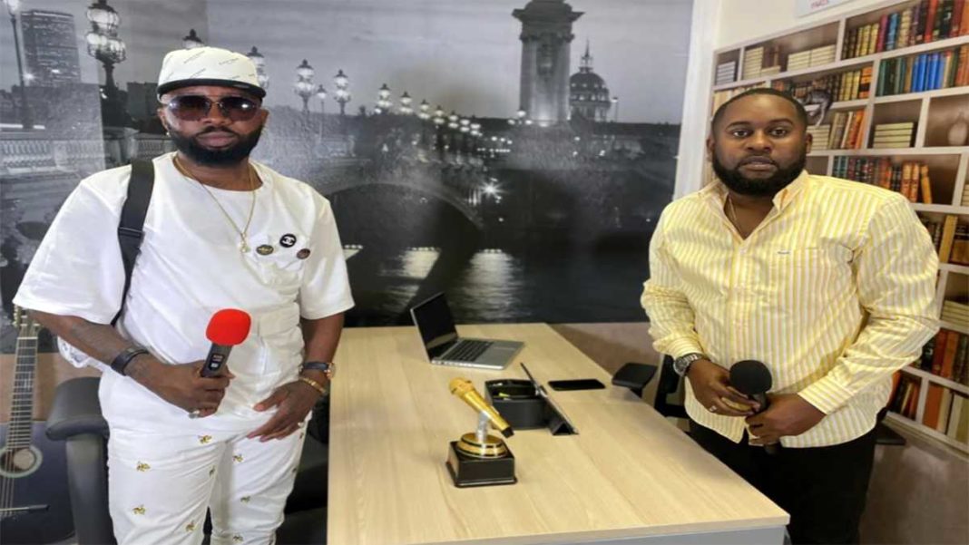 Fally Ipupa: Ambacy très en colère répond à toutes les personnes contre son patron Fally Ipupa: Ambacy très en colère répond à toutes les personnes contre son patron