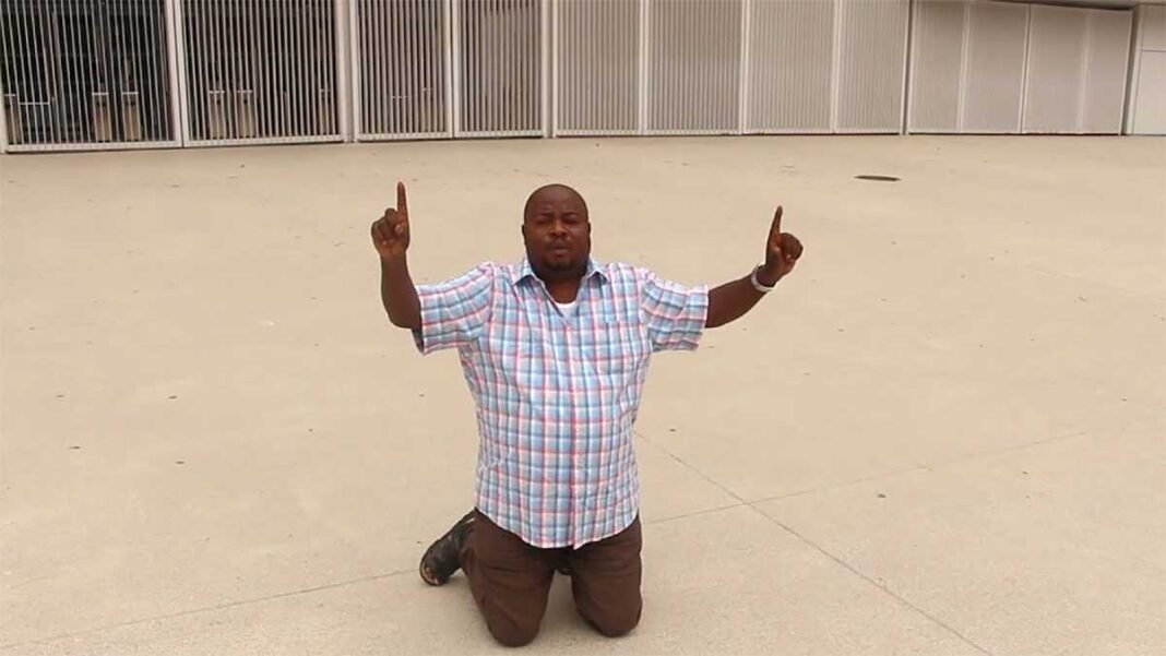 Boketshu déjà à Paris devant U Arena : « Koffi Olomide okobeta concert te »