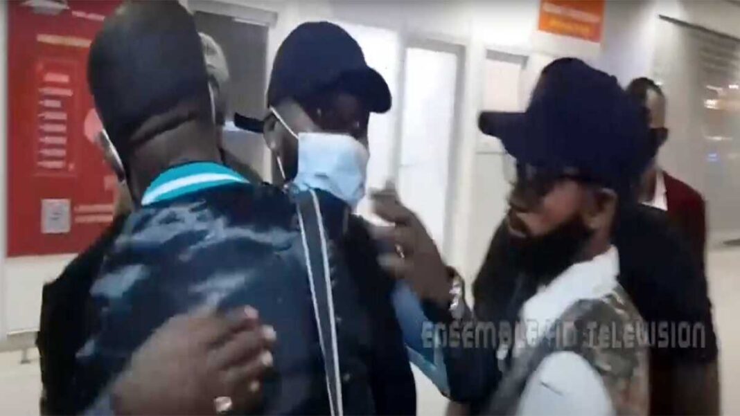 Exclusivité : Fara Fara Héritier Watanabe et Fabregas à Kinshasa Exclusivité : Fara Fara Héritier Watanabe et Fabregas à Kinshasa