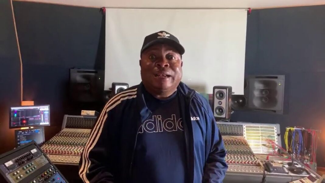 Nouvelle chanson de Boketshu contre les politiciens congolais Nouvelle chanson de Boketshu contre les politiciens congolais